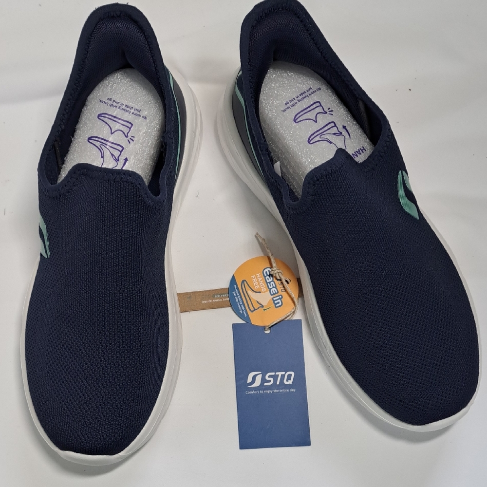 STQ Women's Navy Athletic Shoes